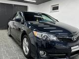 Toyota Camry 2013 года за 6 500 000 тг. в Атырау – фото 2