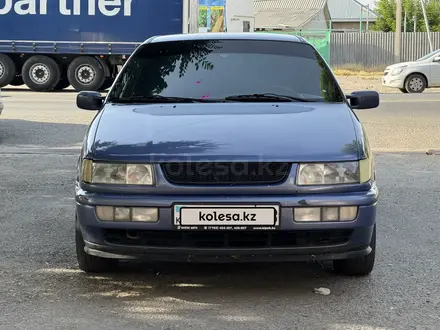 Volkswagen Passat 1996 года за 1 300 000 тг. в Тараз