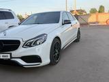 Mercedes-Benz E 200 2011 годаүшін8 600 000 тг. в Астана – фото 2