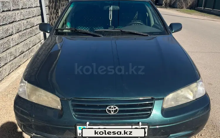 Toyota Camry 1998 года за 3 000 000 тг. в Алматы