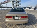 Toyota Camry 2000 годаүшін2 800 000 тг. в Алматы – фото 5