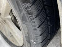 Липучка roadx 215/55 r17 за 20 000 тг. в Семей