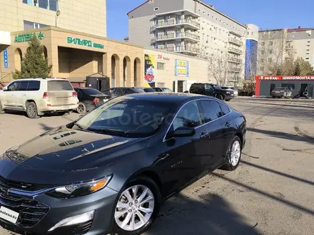 Chevrolet Malibu 2019 года за 7 500 000 тг. в Астана – фото 2