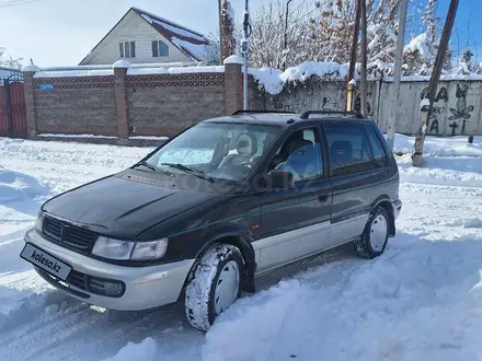 Mitsubishi Space Runner 1997 года за 1 550 000 тг. в Алматы – фото 16