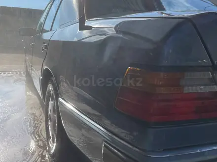 Mercedes-Benz E 230 1991 года за 1 100 000 тг. в Алматы – фото 8