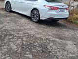 Toyota Camry 2018 года за 13 200 000 тг. в Усть-Каменогорск – фото 4