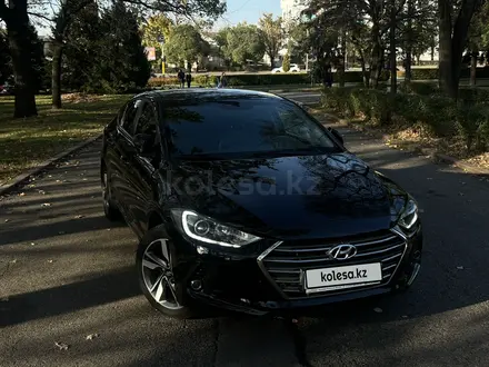 Hyundai Elantra 2017 года за 8 200 000 тг. в Алматы – фото 2