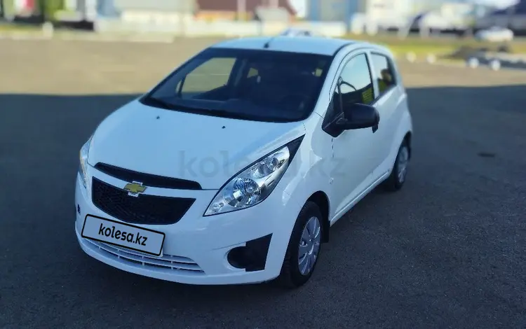 Chevrolet Spark 2013 года за 3 600 000 тг. в Уральск