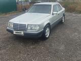 Mercedes-Benz E 200 1993 года за 1 800 000 тг. в Костанай