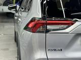 Toyota RAV4 2019 года за 17 200 000 тг. в Шымкент – фото 3