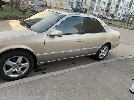 Toyota Camry 1999 года за 3 250 000 тг. в Алматы – фото 19