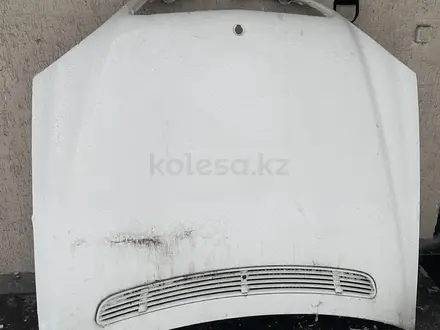Капот мерседес, Mercedes s320, s500, w220 за 45 000 тг. в Алматы