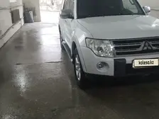 Mitsubishi Pajero, 2009