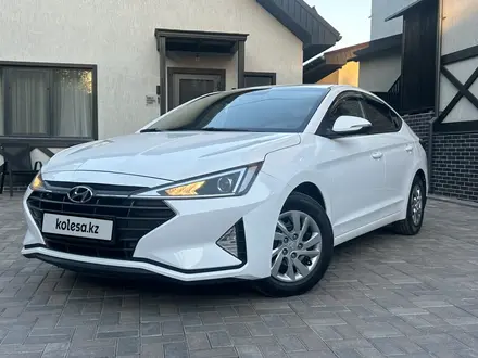 Hyundai Elantra 2019 года за 6 500 000 тг. в Караганда