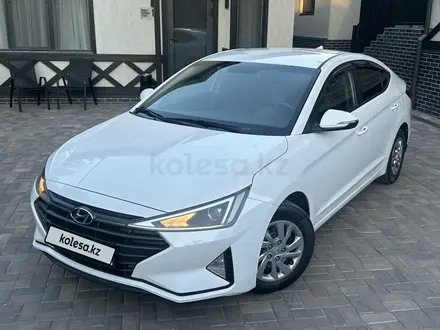 Hyundai Elantra 2019 года за 6 500 000 тг. в Караганда – фото 3