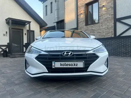 Hyundai Elantra 2019 года за 6 500 000 тг. в Караганда – фото 6