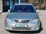 Toyota Camry 2004 годаүшін5 100 000 тг. в Алматы – фото 2