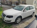 Volkswagen Passat 2008 годаүшін3 500 000 тг. в Шымкент