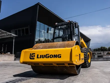 LiuGong  16 тонн CLG6116E 2021 года за 21 160 000 тг. в Алматы