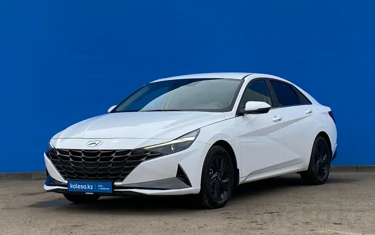 Hyundai Elantra 2023 года за 10 440 000 тг. в Алматы
