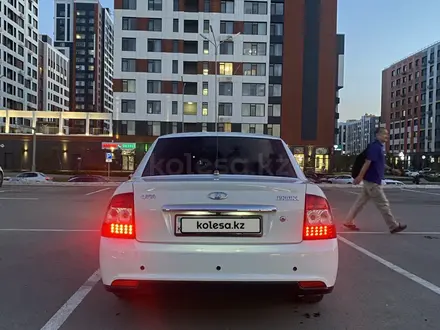 ВАЗ (Lada) Priora 2170 2014 года за 2 800 000 тг. в Астана – фото 2