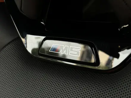 BMW M5 2025 года за 77 700 000 тг. в Алматы – фото 21