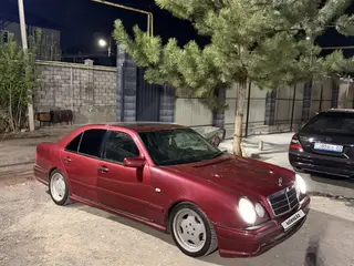Mercedes-Benz E 280