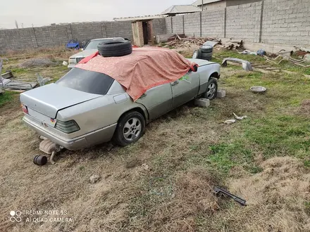 Mercedes-Benz E 220 1988 года за 666 666 тг. в Шымкент