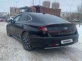 Hyundai Sonata 2022 года за 12 500 000 тг. в Астана – фото 2