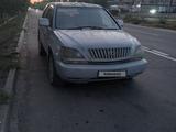 Toyota Harrier 2000 годаfor2 200 000 тг. в Алматы