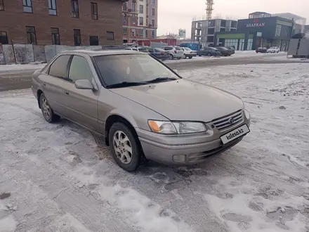 Toyota Camry 1999 года за 3 500 000 тг. в Талдыкорган – фото 2