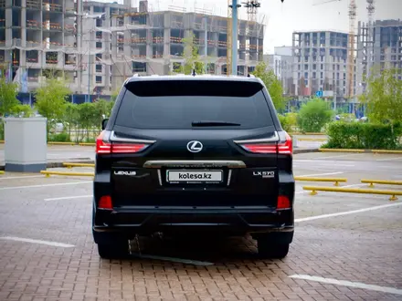 Lexus LX 570 2018 года за 55 000 000 тг. в Астана – фото 8