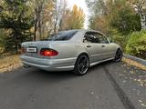 Mercedes-Benz E 55 AMG 1997 года за 5 200 000 тг. в Караганда – фото 3