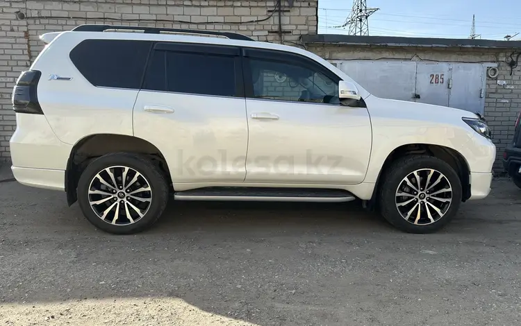 Toyota Land Cruiser Prado 2020 годаfor27 000 000 тг. в Астана