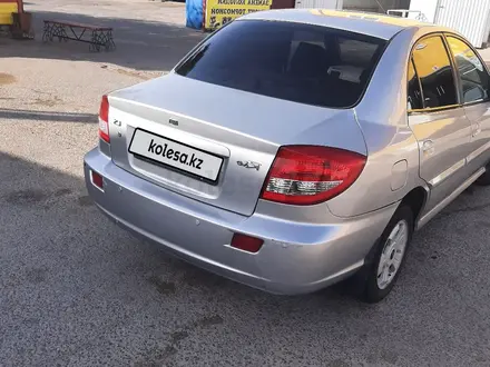 Kia Rio 2004 года за 1 600 000 тг. в Актау – фото 2