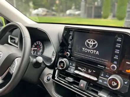Toyota Highlander 2022 года за 27 500 000 тг. в Алматы – фото 12