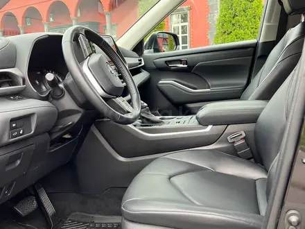 Toyota Highlander 2022 года за 27 500 000 тг. в Алматы – фото 9