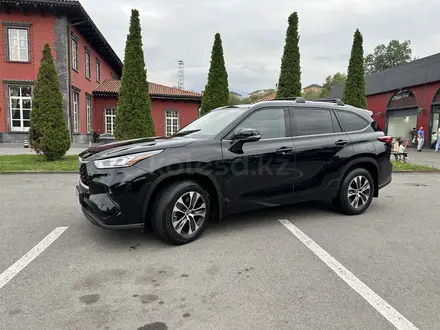 Toyota Highlander 2022 года за 27 500 000 тг. в Алматы – фото 16