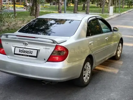 Toyota Camry 2001 года за 4 700 000 тг. в Алматы – фото 2