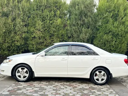 Toyota Camry 2005 года за 5 000 000 тг. в Алматы – фото 2