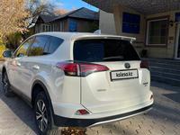 Toyota RAV4 2016 года за 12 700 000 тг. в Караганда