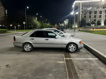 Mercedes-Benz C 280 1994 годаүшін3 000 000 тг. в Алматы – фото 2