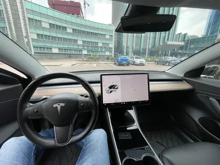 Tesla Model 3 2019 года за 22 100 000 тг. в Алматы – фото 19