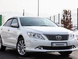 Toyota Camry 2014 годаfor10 900 000 тг. в Алматы