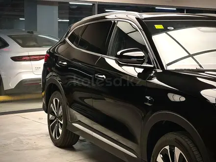 BYD Song Plus Flagship 150 DM-i 2025 года за 16 300 000 тг. в Астана – фото 11