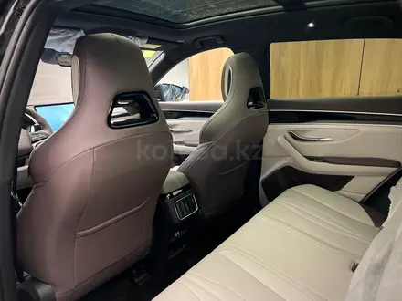 BYD Song Plus Flagship 150 DM-i 2025 года за 16 300 000 тг. в Астана – фото 18