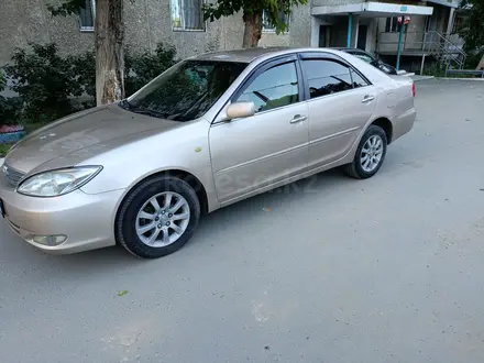 Toyota Camry 2004 года за 3 900 000 тг. в Семей – фото 2