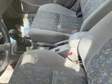 Toyota Corolla 2001 года за 500 000 тг. в Усть-Каменогорск – фото 4