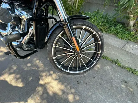 Harley-Davidson  Breakout 2023 года за 17 000 000 тг. в Алматы – фото 12