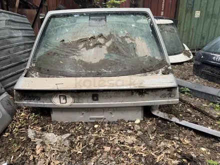 Крышка багажника хачбек за 30 000 тг. в Алматы